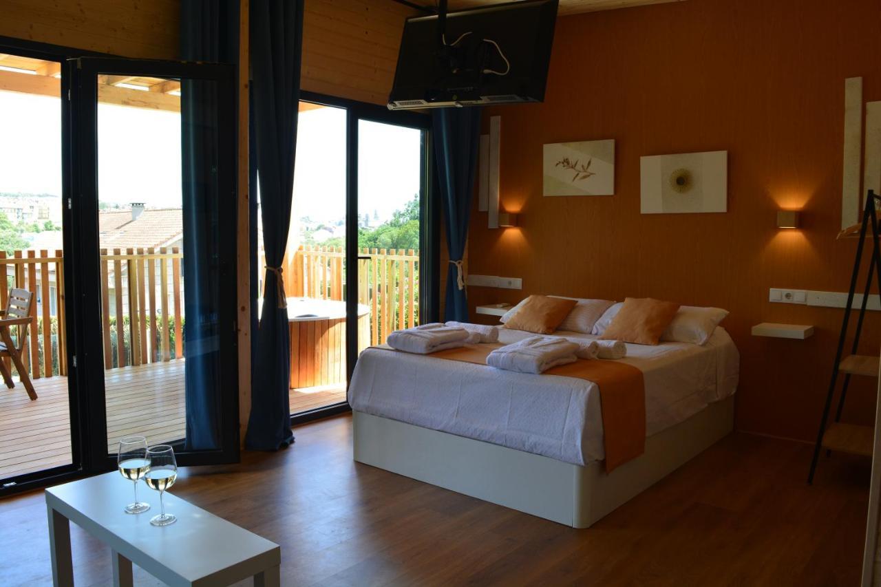 סנטיאגו דה קומפוסטלה Cabanas Compostela - Cabana La Catedral Con Banera De Hidromasaje מראה חיצוני תמונה